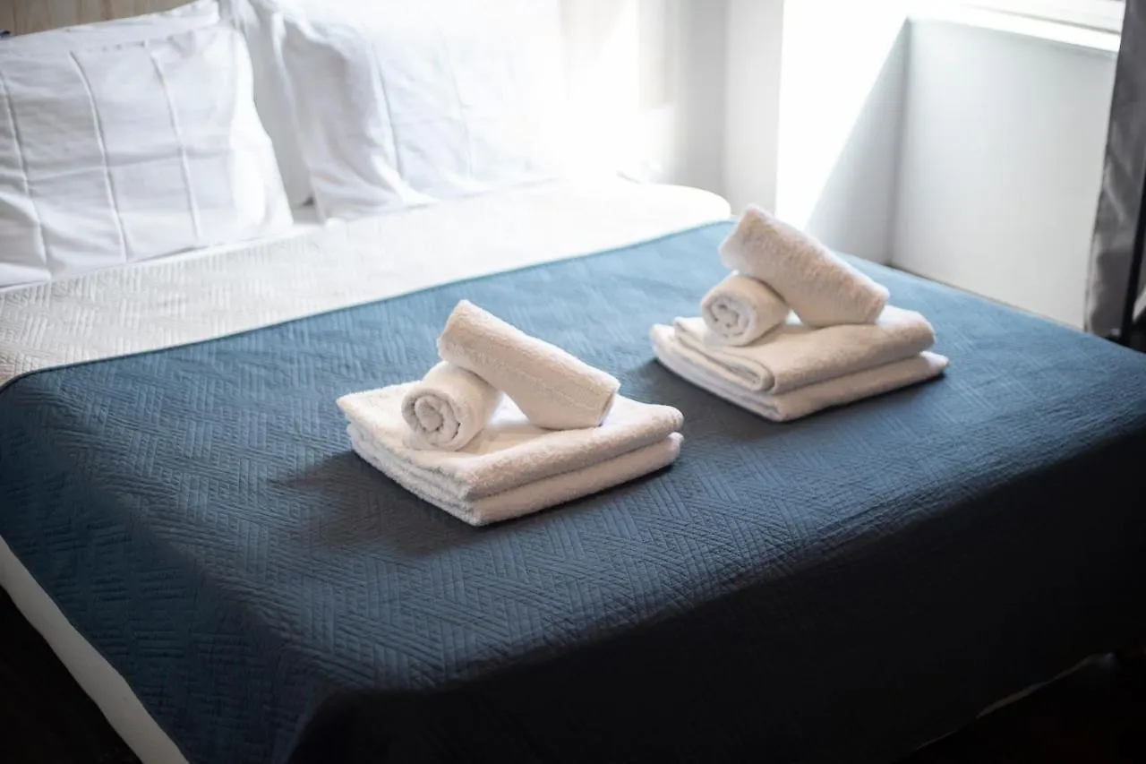 Paris Downtown: Central Aristotelous Square Retreat Thessaloniki