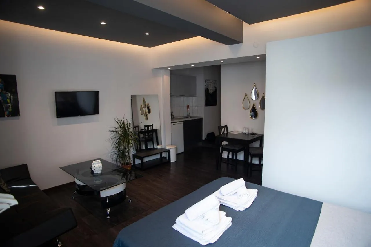 Paris Downtown: Central Aristotelous Square Retreat Thessaloniki Greece