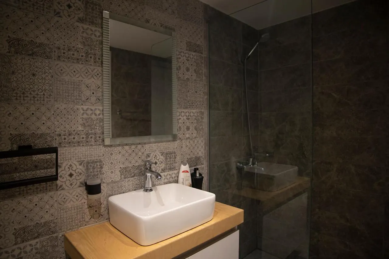 Paris Downtown: Central Aristotelous Square Retreat Thessaloniki Apartment